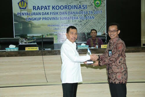 Transfer DAK Fisik dan Dana Desa Melalui KPPN