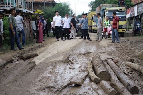 April 2018 Perbaikan Jalan Sungai Keruh dan Jirak Jaya di Mulai