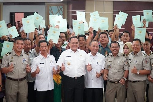 Warga Perumahan Becak Senang Dapat Sertifikat Gratis dari Dodi