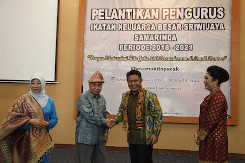 Herman Deru Hadiri Pelantikan IKABES Sriwijaya Sumsel di Kalimantan Timur 
