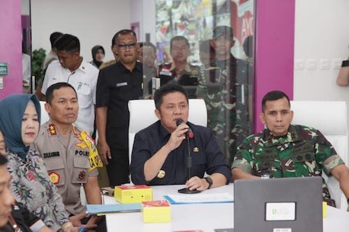Pantau Pemilu, Herman Deru Gelar Video Conference Serentak dengan 9 Kab/Kota