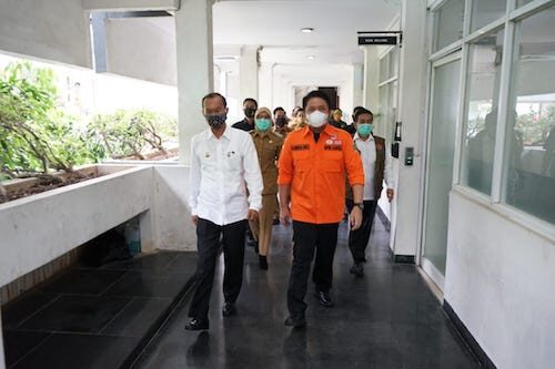 Datangi Kantor Walikota, Herman Deru Matangkan Persiapan PSBB