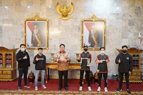 Herman Deru Beri Instruksi Masifkan Tracking dan Tracing