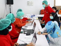 Ribuan Guru Divaksinasi Covid-19, Herman Deru Optimis Belajar Tatap Muka Bisa Diterapkan