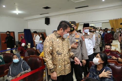 Herman Deru Bangga, Kesadaran Masyarakat Sumsel Ikuti Vaksin Sangat Tinggi