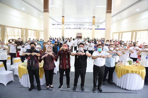 Tutup Perlatihan Kewirausahaan, Herman Deru Berbagi Tips Jadi Pengusaha Sukses