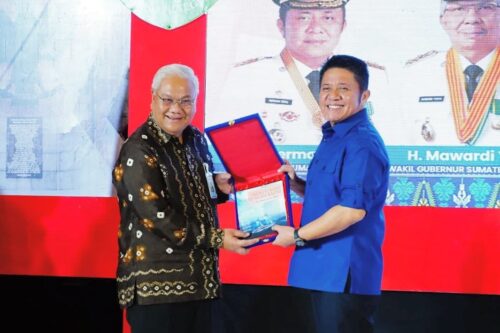 Buka FGD Diorama Sumsel, Herman Deru Nilai Pentingnya Arsip Sejarah  Sebagai Warisan Untuk Generasi Penerus