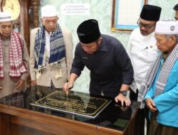 Safari Jum’at di Masjid Irhamna Sako, Herman Deru Bantu Perbaikan Jalan Serta Ajak Warga Sukseskan GSMP