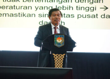 Sekjen Kemendagri suhajar dewantoro NSPK_otonomi_daerah