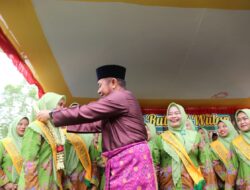 Obati Kerinduan Masyarakat Buay Madang Timur, Herman Deru Hadiri Pengajian Rutin  PAC Muslimat NU