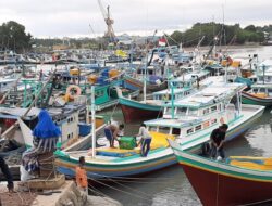 Kemensos RI Salurkan 26 Unit Kapal Modern untuk Nelayan 4 Desa di Bangka Selatan