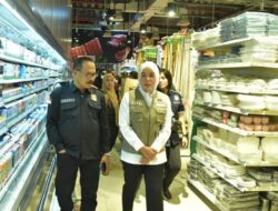 Sidak ke Diamond, Wawako Minta Lebih Selektif Jual Buah dan Ikan Segar